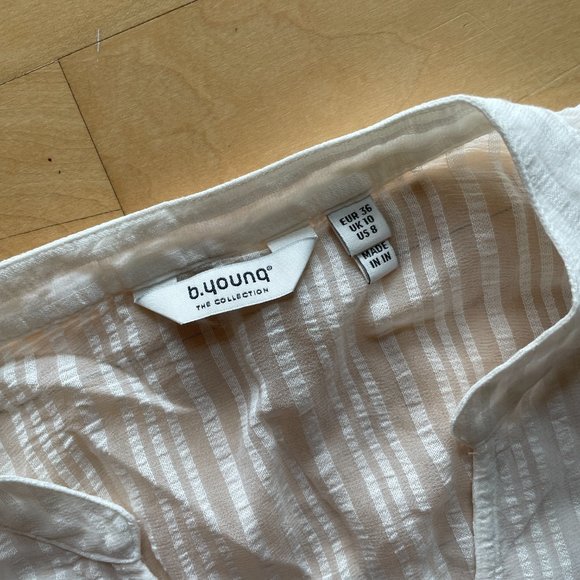 White Ruffled Blouse - Picture 4 of 5